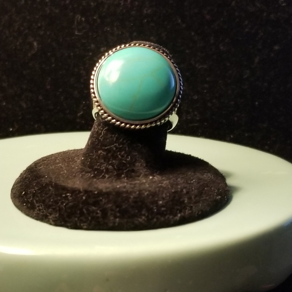 Beautiful Stainless Steel Ring - Picture 3 of 8